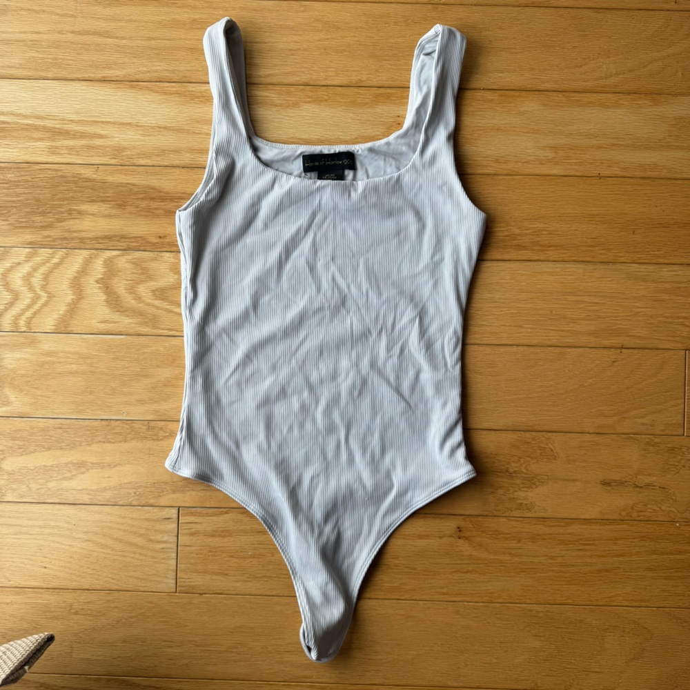 House of Harlow Gray Ribbed Bodysuit
